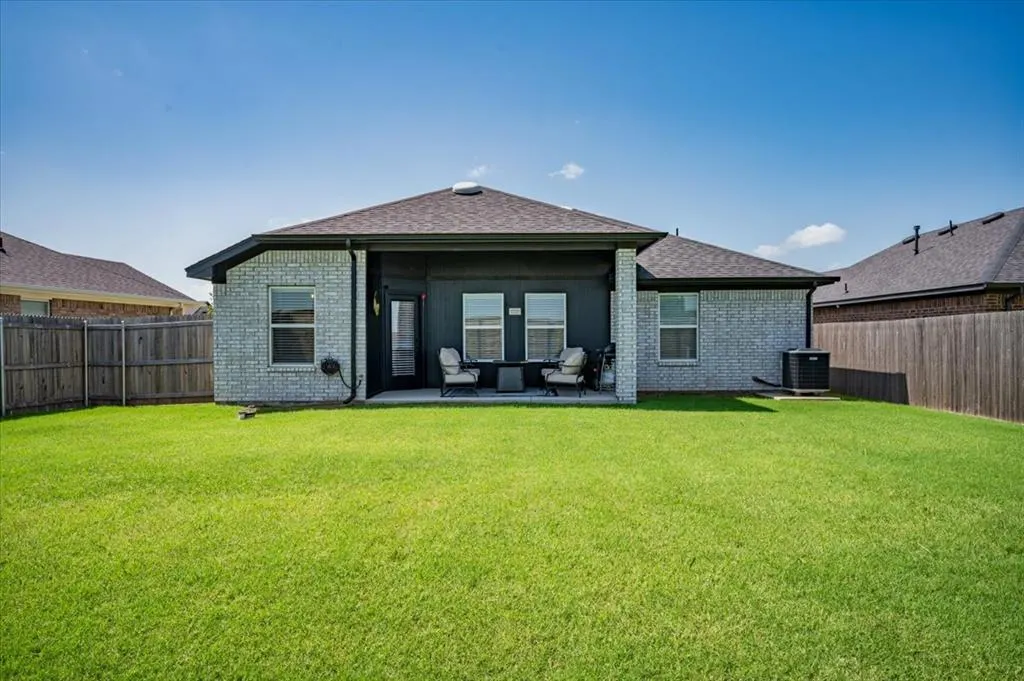 Photo 23 — 11109 NW 136th Terrace, Yukon, OK 73099