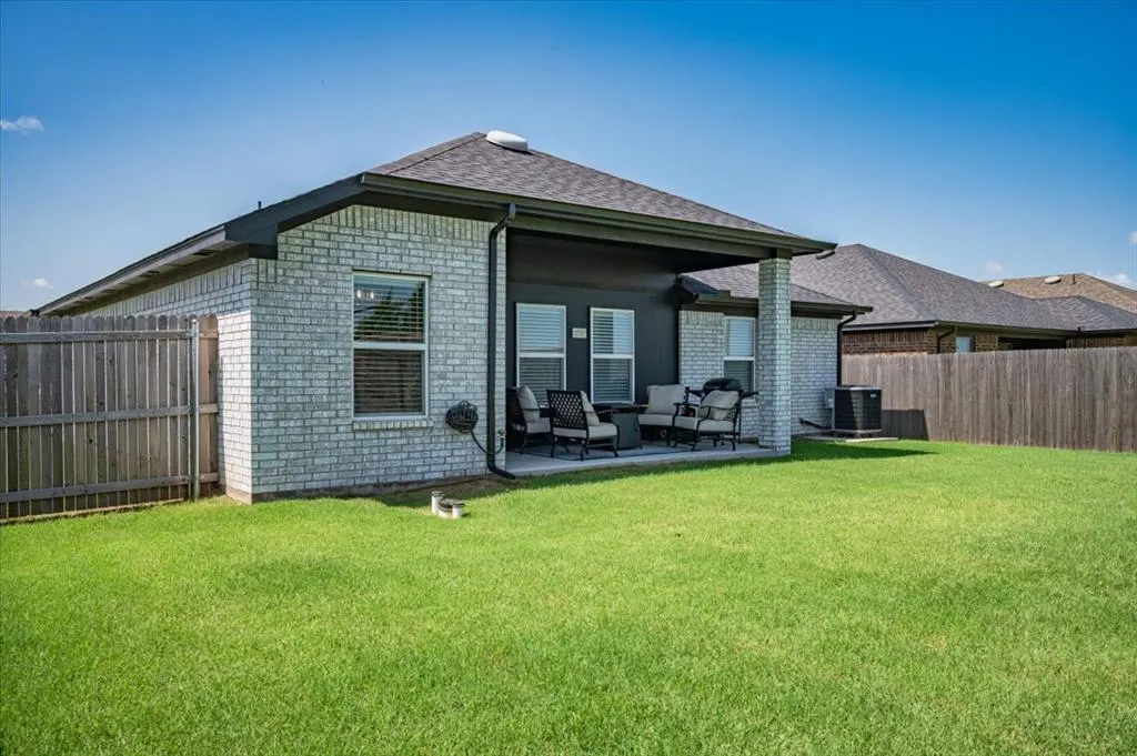 Photo 24 — 11109 NW 136th Terrace, Yukon, OK 73099
