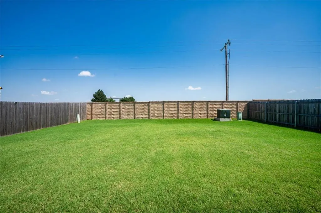 Photo 27 — 11109 NW 136th Terrace, Yukon, OK 73099
