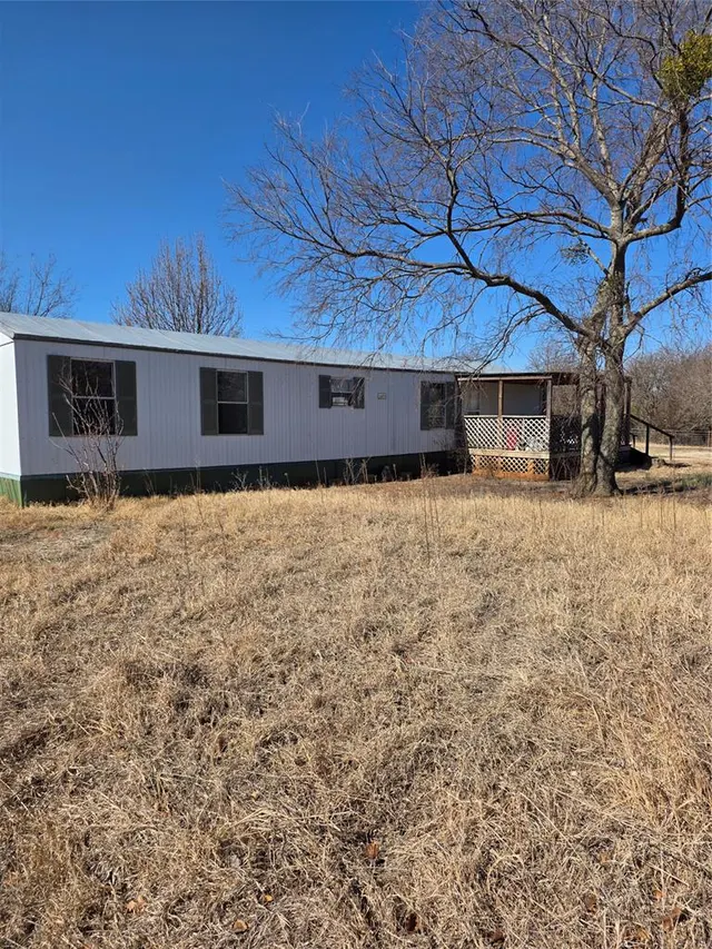 Photo 2 — 3402 Lola Road, Norman, OK 73026