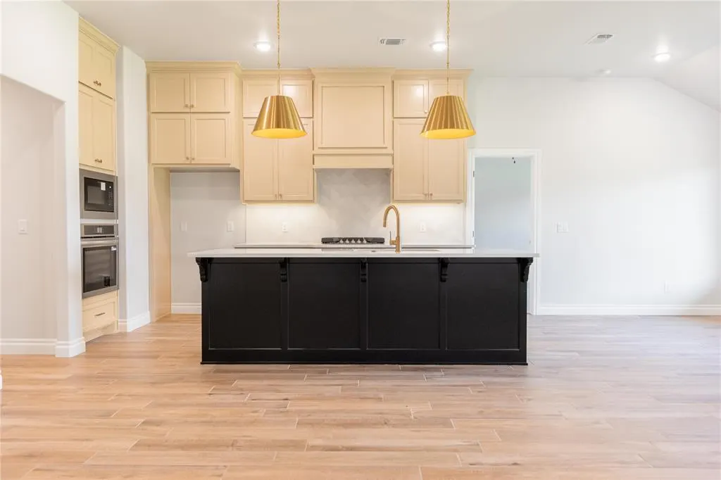 Photo 4 — 11504 NW 134th Street, Canadian, OK 73078