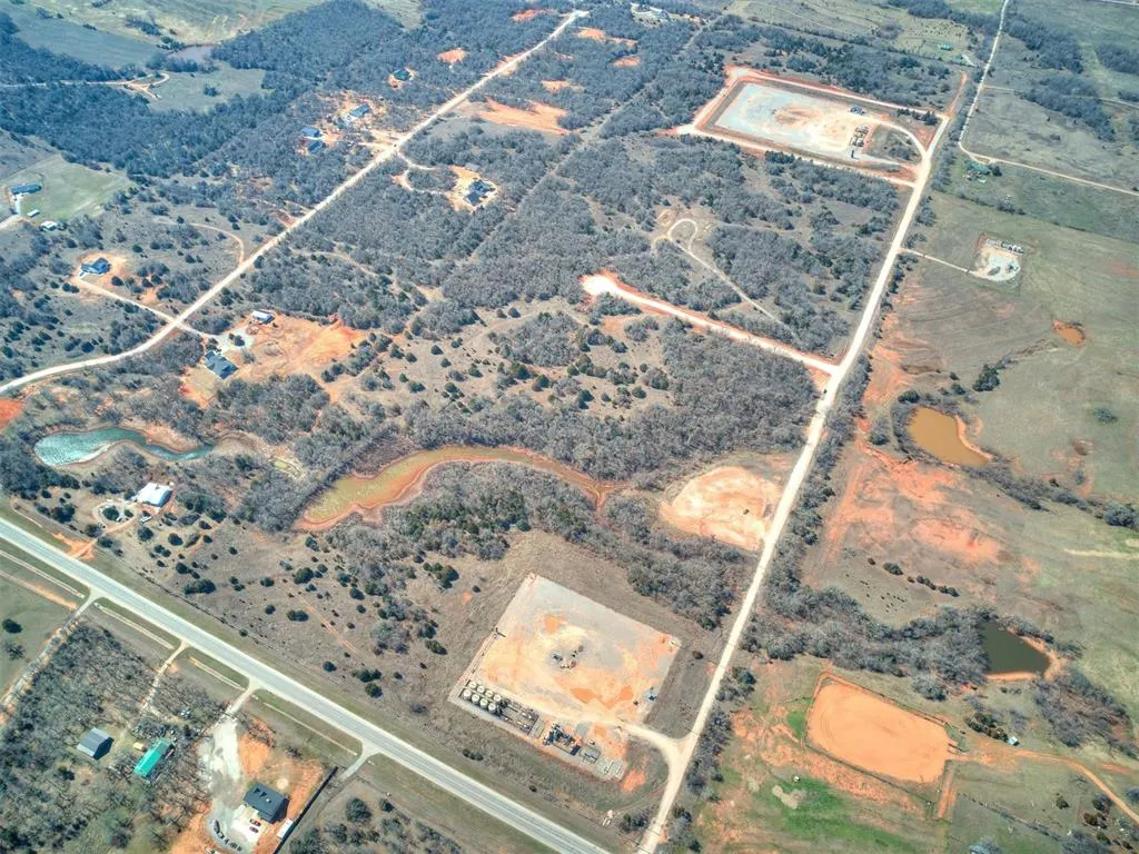 Photo 2 — 23950 Starlight Lane, Blanchard, OK 73065