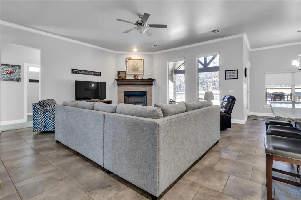 Photo 7 — 15625 Willow Bay Drive, Oklahoma City, OK 73165