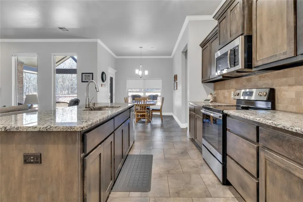 Photo 12 — 15625 Willow Bay Drive, Oklahoma City, OK 73165
