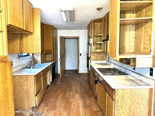 Photo 5 — 7212 Lancelot Place, Oklahoma City, OK 73132