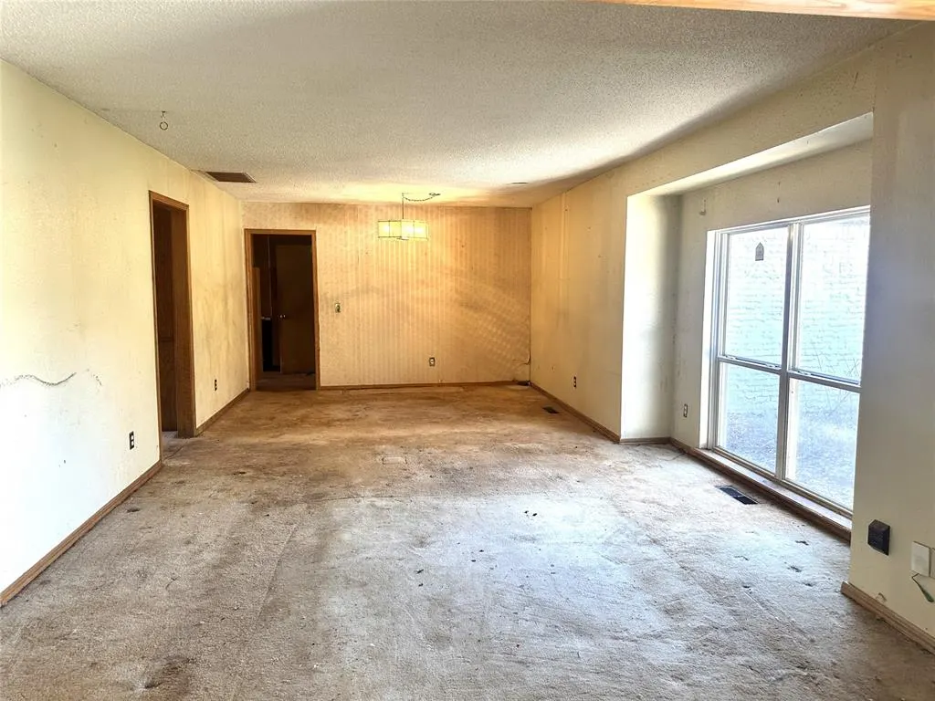 Photo 10 — 7212 Lancelot Place, Oklahoma City, OK 73132