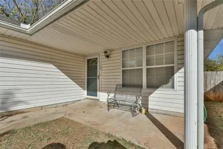 Sold home at 109 E Hayes Street