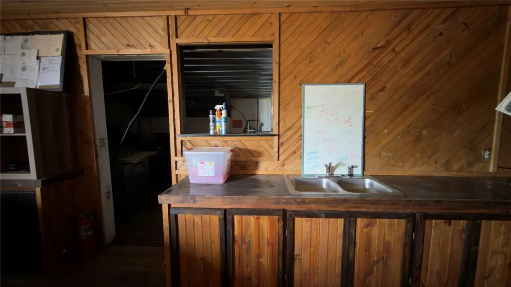 Photo 31 — 103 S Shawnee Avenue, Okemah, OK 74859