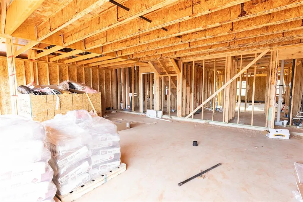 Photo 10 — 12505 SW 31st Street, Yukon, OK 73099