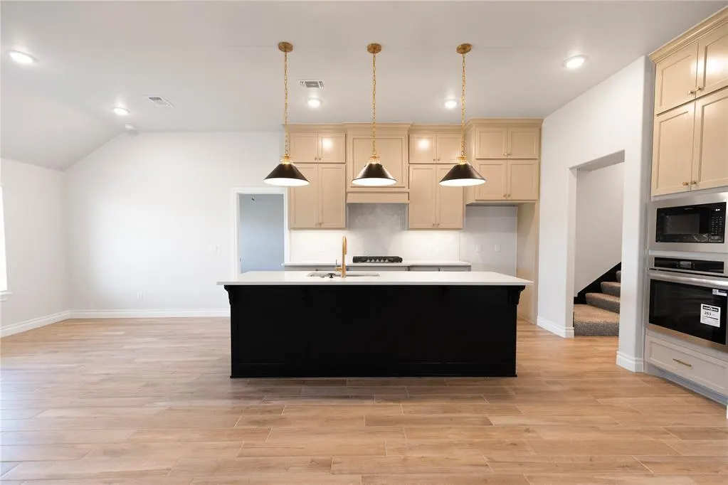 Photo 5 — 12505 SW 31st Street, Yukon, OK 73099