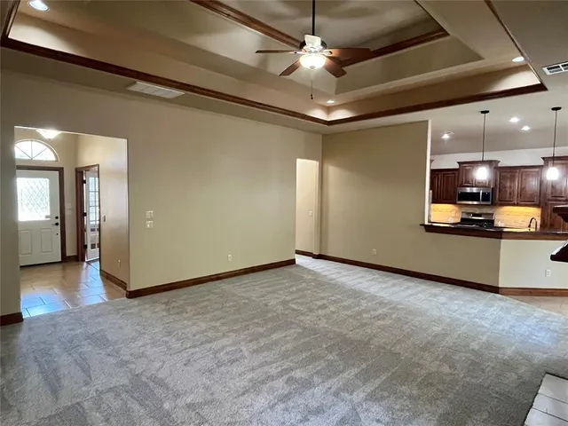 Photo 3 — 3605 Oakridge Circle, Edmond, OK 73034