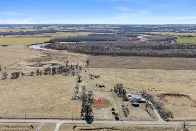 Photo 3 — 25820 E County Road 1500, Maysville, OK 73057