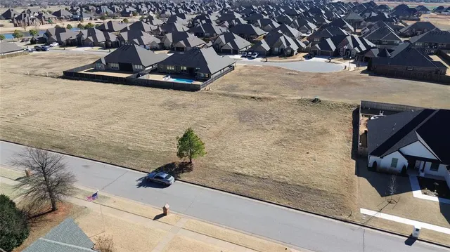 Photo 7 — 9204 SW 30th Street, Oklahoma City, OK 73179