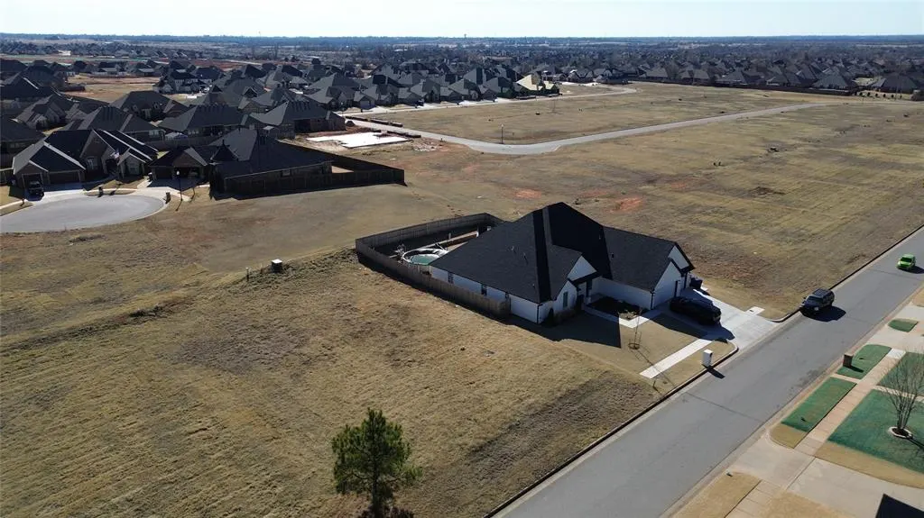 Photo 8 — 9204 SW 30th Street, Oklahoma City, OK 73179