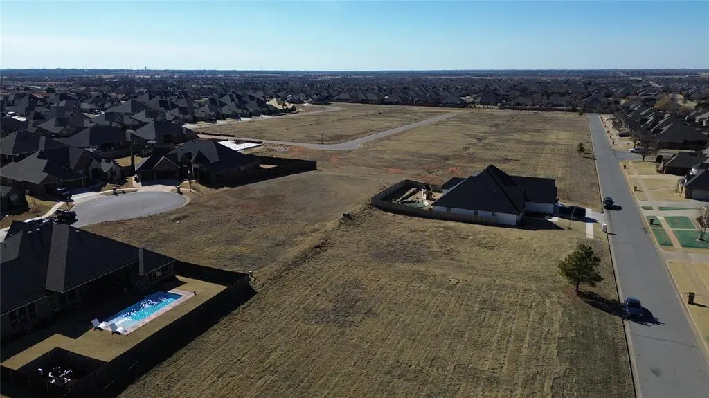 Photo 10 — 9204 SW 30th Street, Oklahoma City, OK 73179