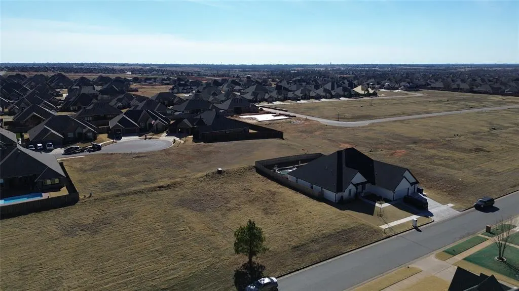 Photo 11 — 9204 SW 30th Street, Oklahoma City, OK 73179