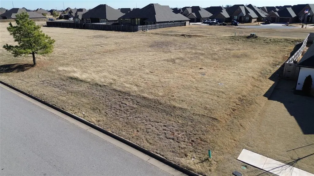 Photo 13 — 9204 SW 30th Street, Oklahoma City, OK 73179