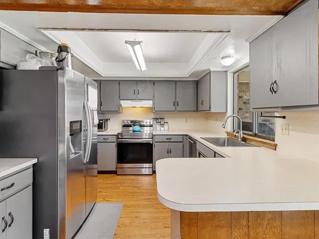 Photo 7 — 1717 Crest Circle, Oklahoma City, OK 73130