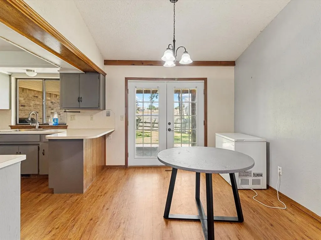 Photo 11 — 1717 Crest Circle, Oklahoma City, OK 73130
