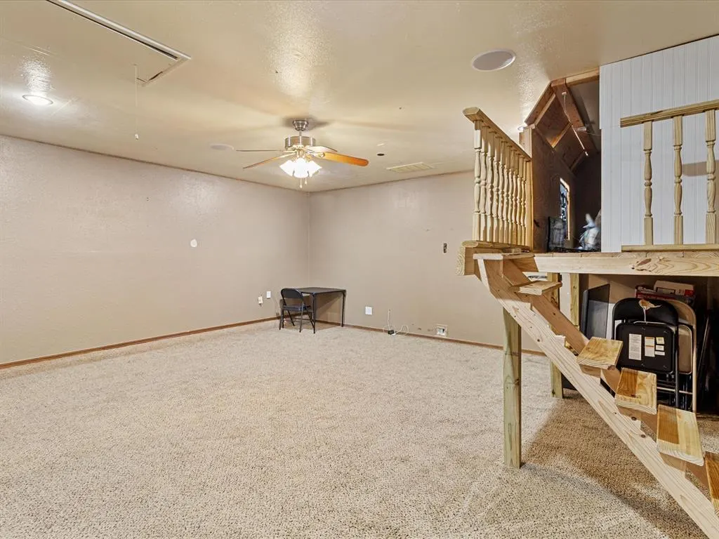 Photo 18 — 1717 Crest Circle, Oklahoma City, OK 73130