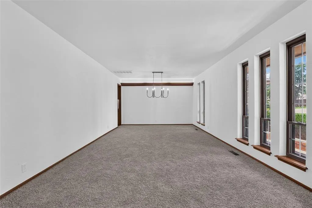 Photo 4 — 13309 Green Valley Drive, Oklahoma City, OK 73120