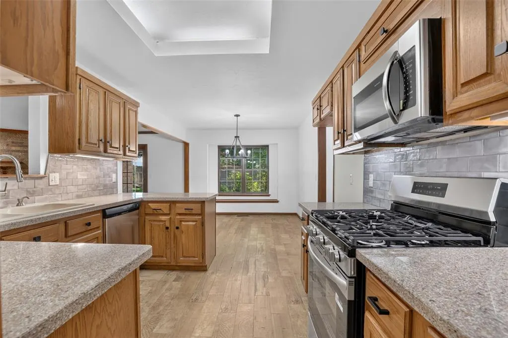 Photo 7 — 13309 Green Valley Drive, Oklahoma City, OK 73120