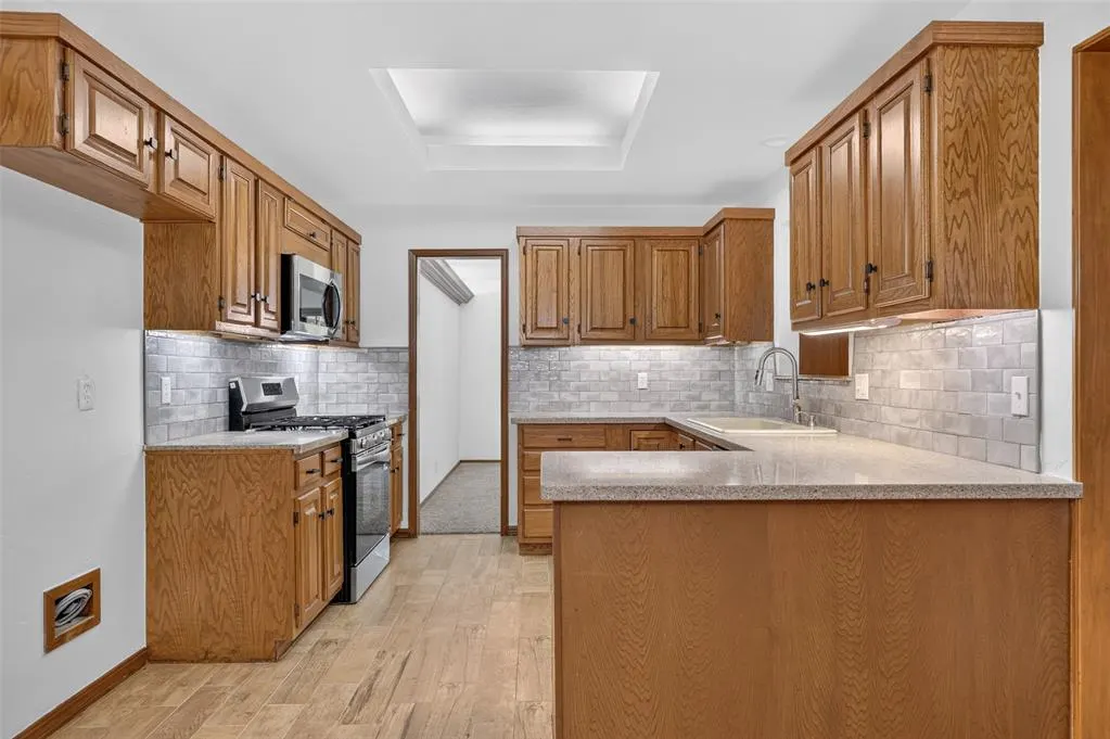 Photo 9 — 13309 Green Valley Drive, Oklahoma City, OK 73120