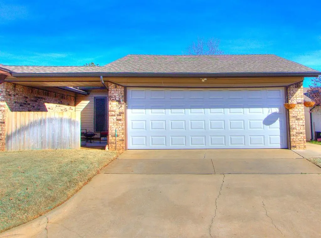 Front exterior — 9322 S Hudson Avenue, Oklahoma City, OK 73139