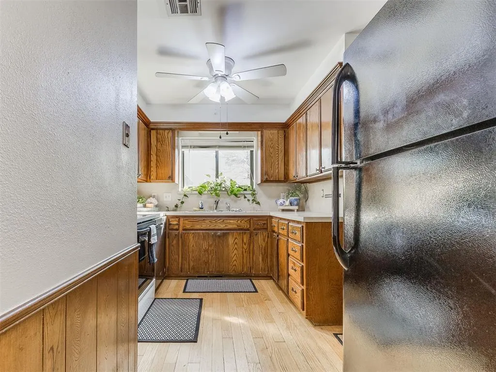 Photo 7 — 9322 S Hudson Avenue, Oklahoma City, OK 73139