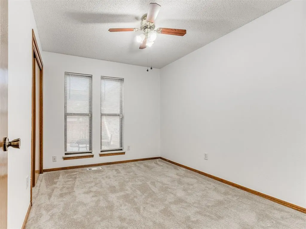 Photo 14 — 9322 S Hudson Avenue, Oklahoma City, OK 73139