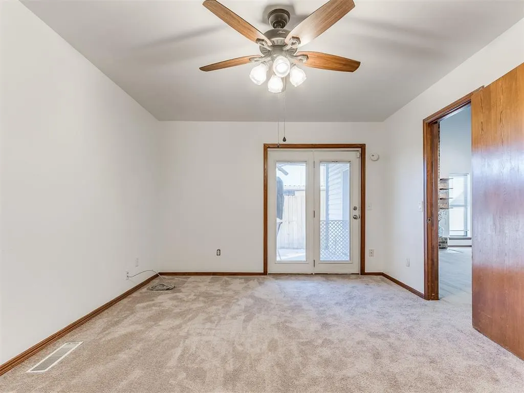 Photo 23 — 9322 S Hudson Avenue, Oklahoma City, OK 73139