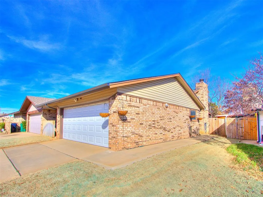 Photo 41 — 9322 S Hudson Avenue, Oklahoma City, OK 73139