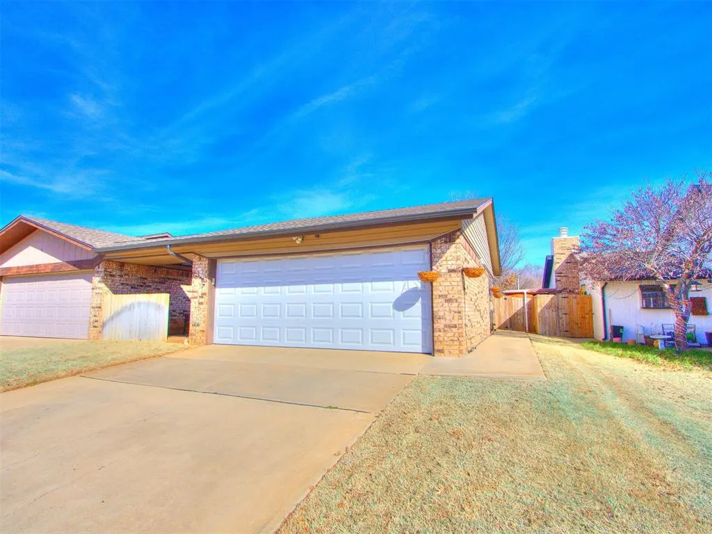 Photo 42 — 9322 S Hudson Avenue, Oklahoma City, OK 73139