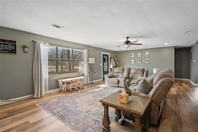 Photo 8 — 161 Chadwick Lane, Ardmore, OK 73401