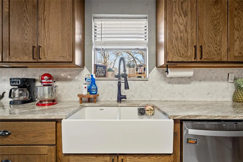 Photo 12 — 161 Chadwick Lane, Ardmore, OK 73401