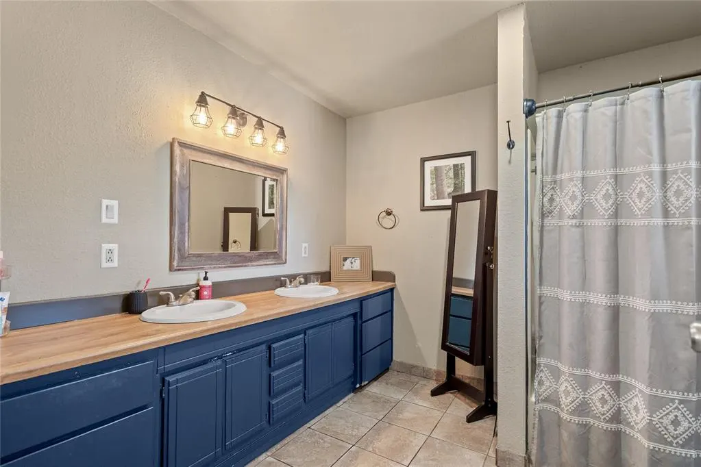 Photo 19 — 161 Chadwick Lane, Ardmore, OK 73401