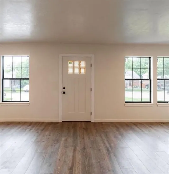 Photo 2 — 204 W Ercoupe Drive, Oklahoma City, OK 73110
