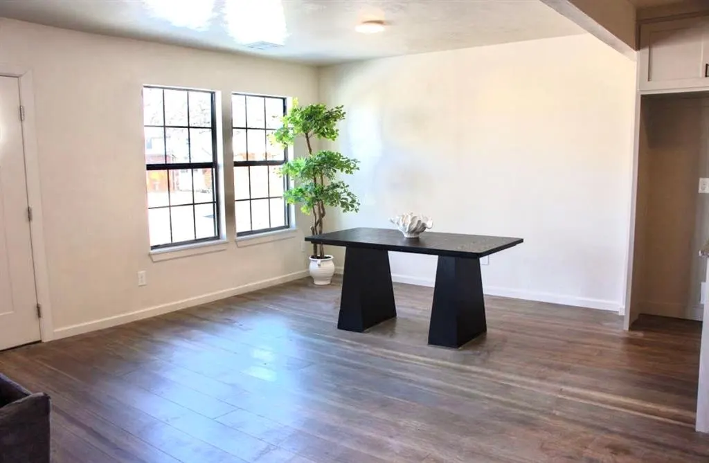 Photo 5 — 204 W Ercoupe Drive, Oklahoma City, OK 73110