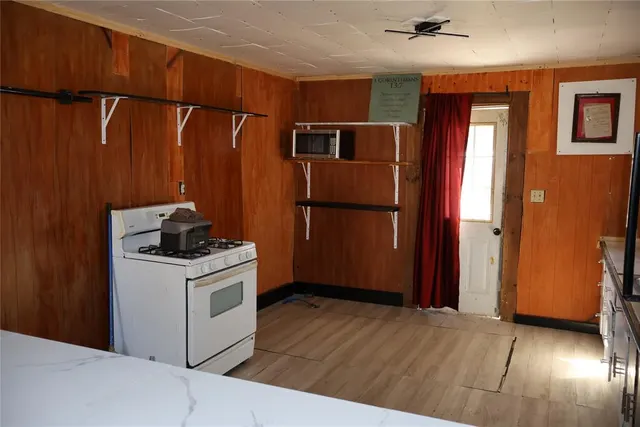 Photo 7 — 204 N Long Avenue, Wynnewood, OK 73098