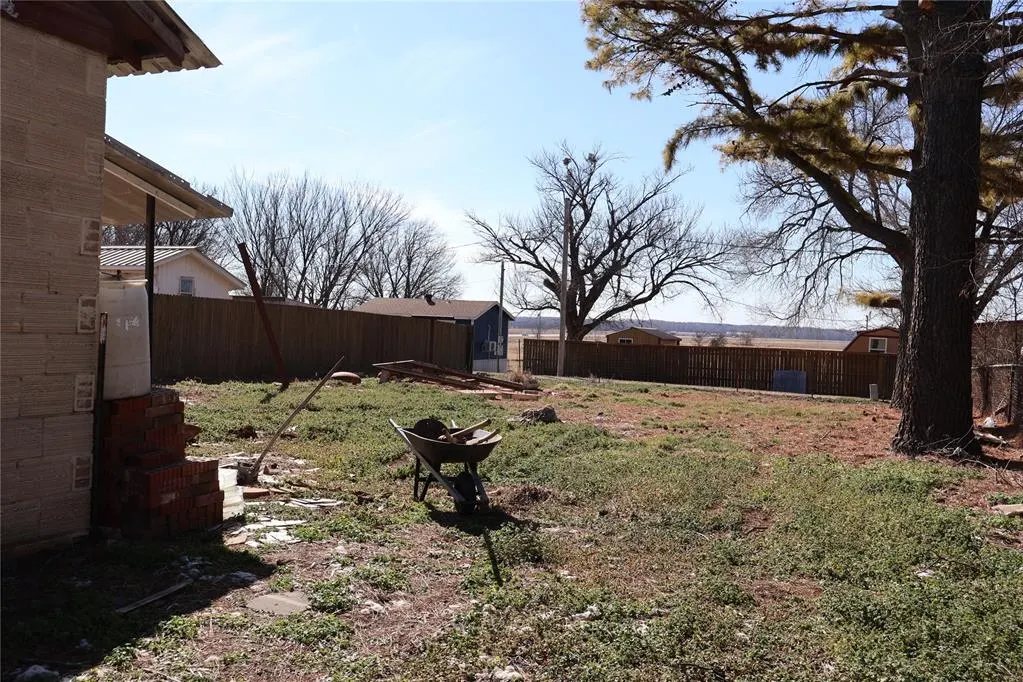 Photo 14 — 204 N Long Avenue, Wynnewood, OK 73098