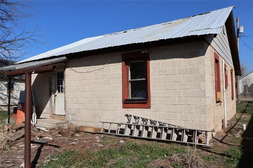 Photo 18 — 204 N Long Avenue, Wynnewood, OK 73098