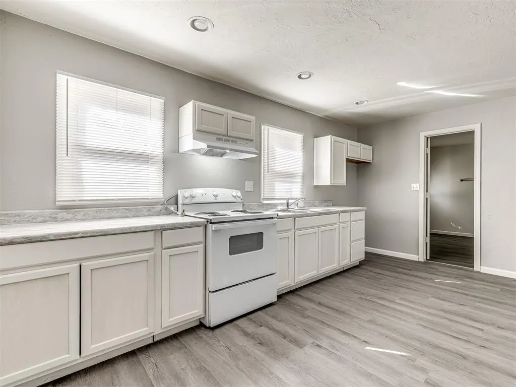 Photo 12 — 19350 8 A Street, Norman, OK 73026