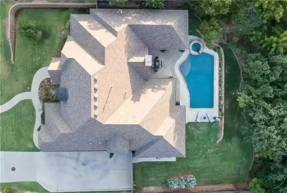 Photo 6 — 1401 Autumn Creek Drive, Edmond, OK 73003