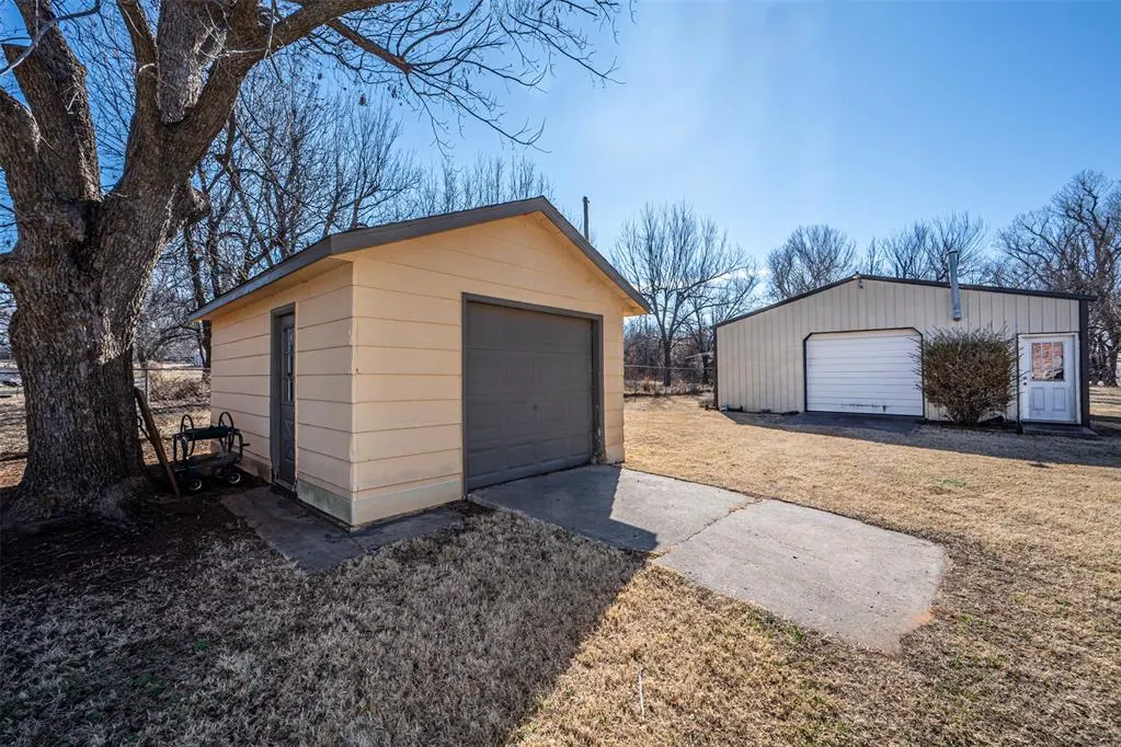 Photo 7 — 732 E Suera Terrace, Mustang, OK 73064