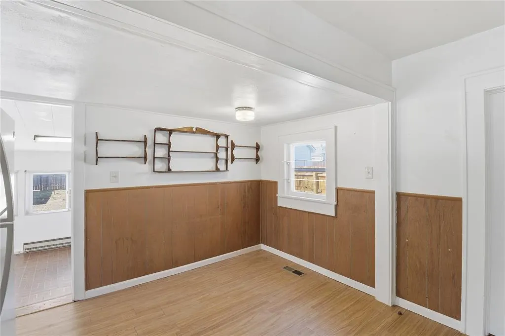 Photo 22 — 127 S Randlett Street, Hobart, OK 73651