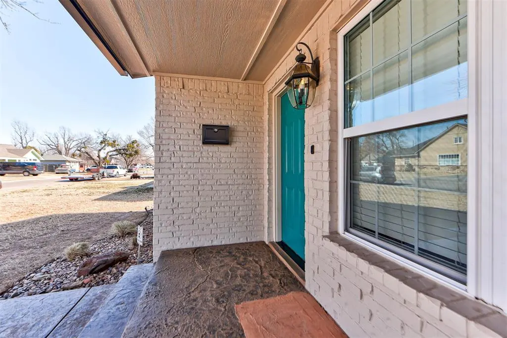 Photo 6 — 6814 NW 45th Street, Bethany, OK 73008