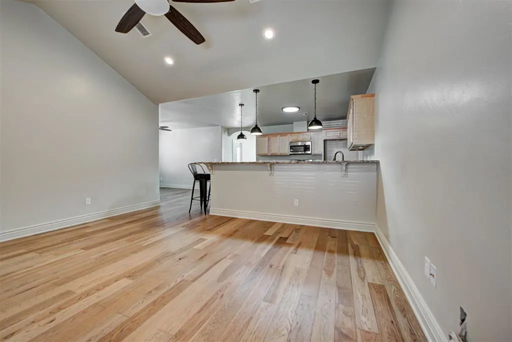 Photo 12 — 6814 NW 45th Street, Bethany, OK 73008