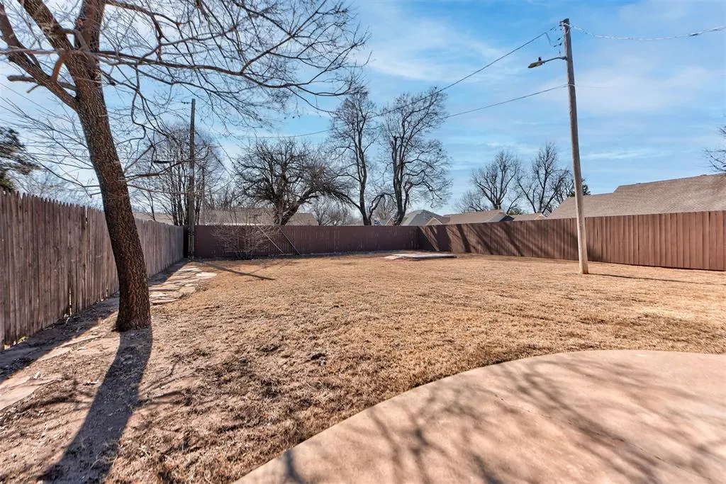 Photo 46 — 6814 NW 45th Street, Bethany, OK 73008