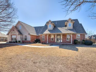 Sold home at 1304 Redbud Court