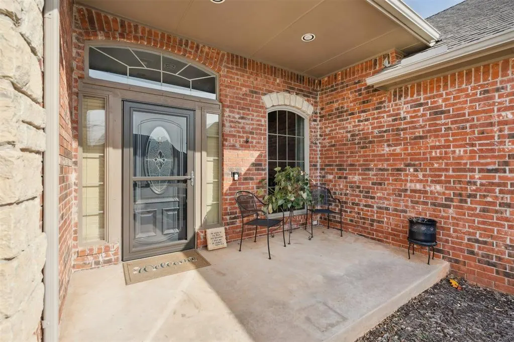 Photo 4 — 1625 Deer Park Drive, Edmond, OK 73003